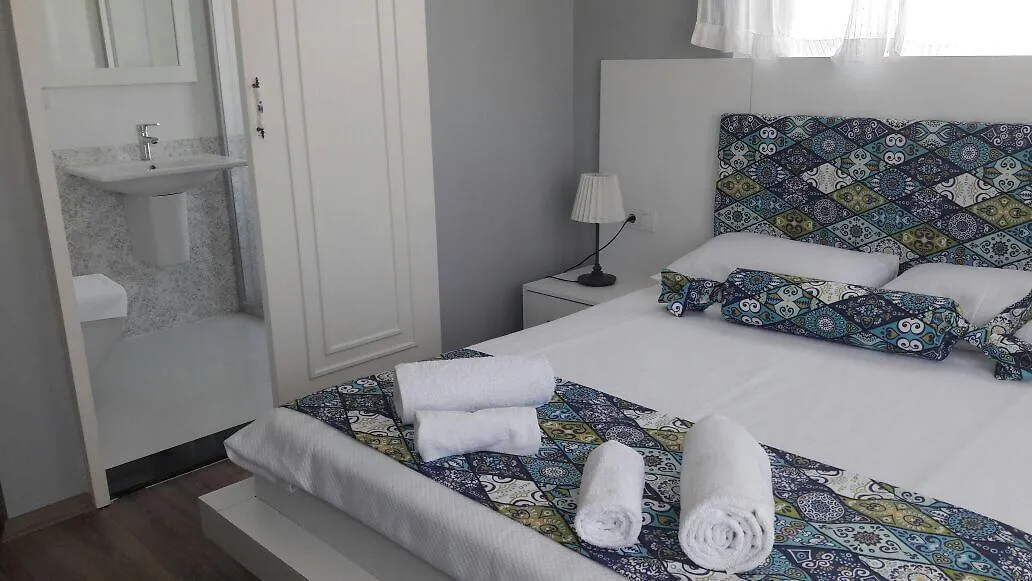 Hotel Poncik Butik Otel Alaçatı