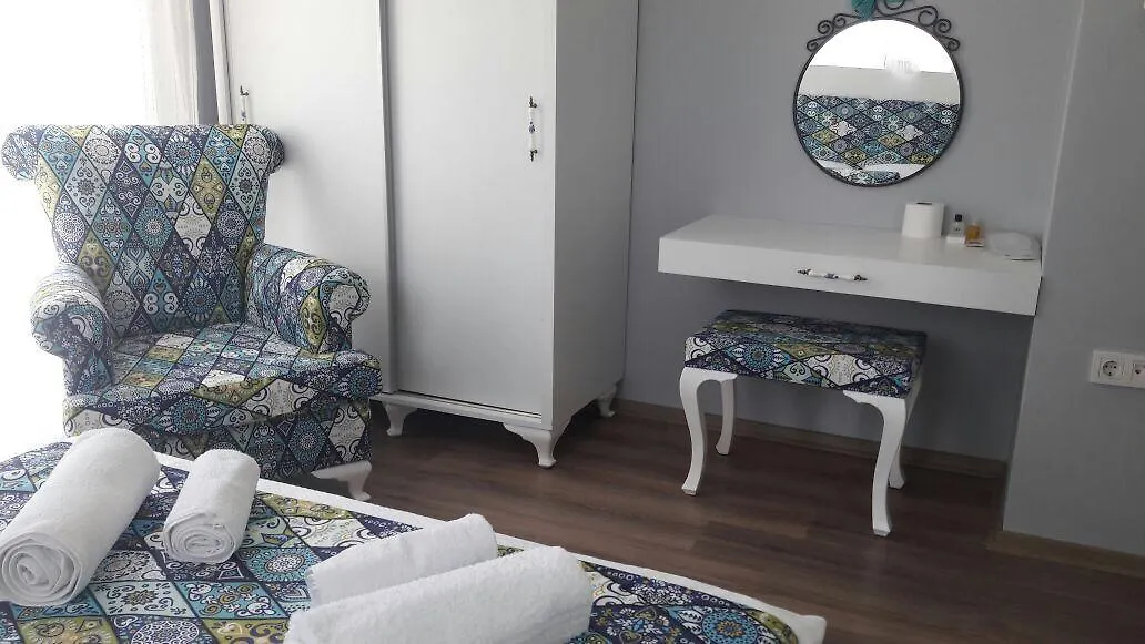 Poncik Butik Otel Alaçatı